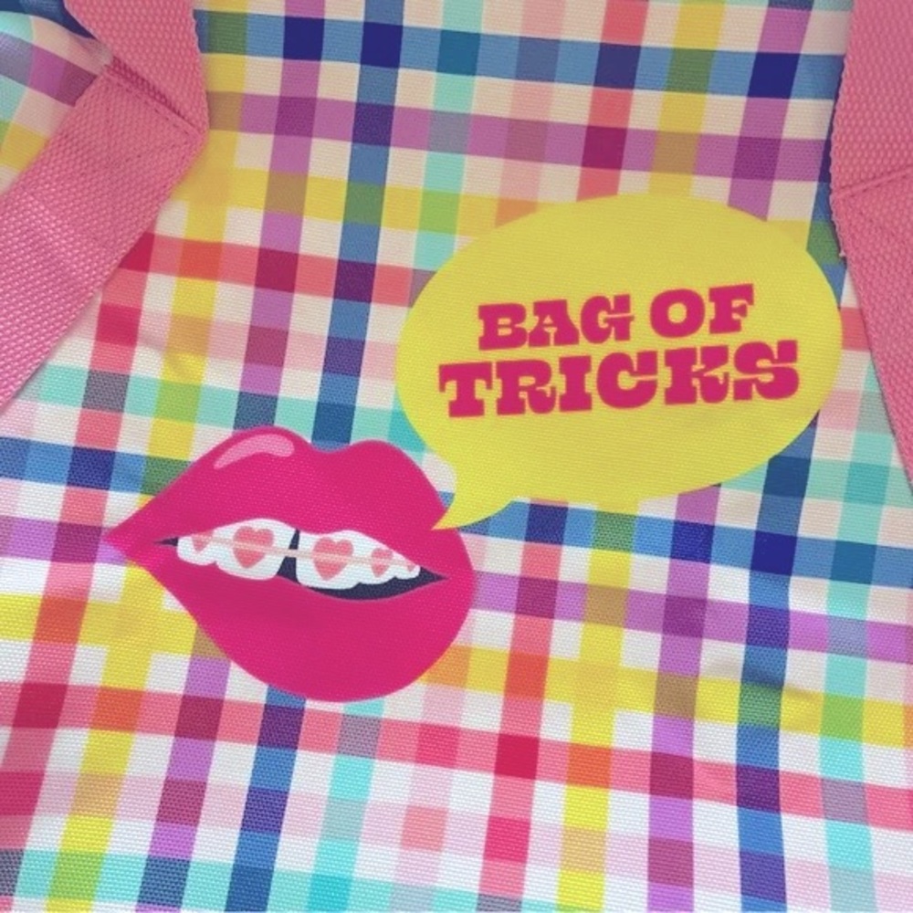 Benefit San Francisco Colorful Pink Plaid Duffle Bag (Bag of Tricks) 🩷 - Picture 2 of 7